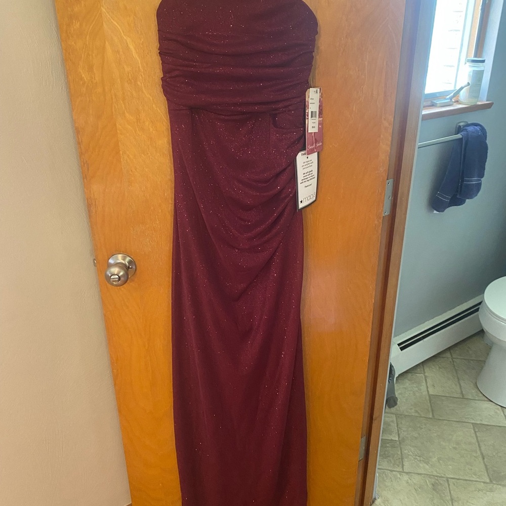 Prom Burgundy Strapless Dress